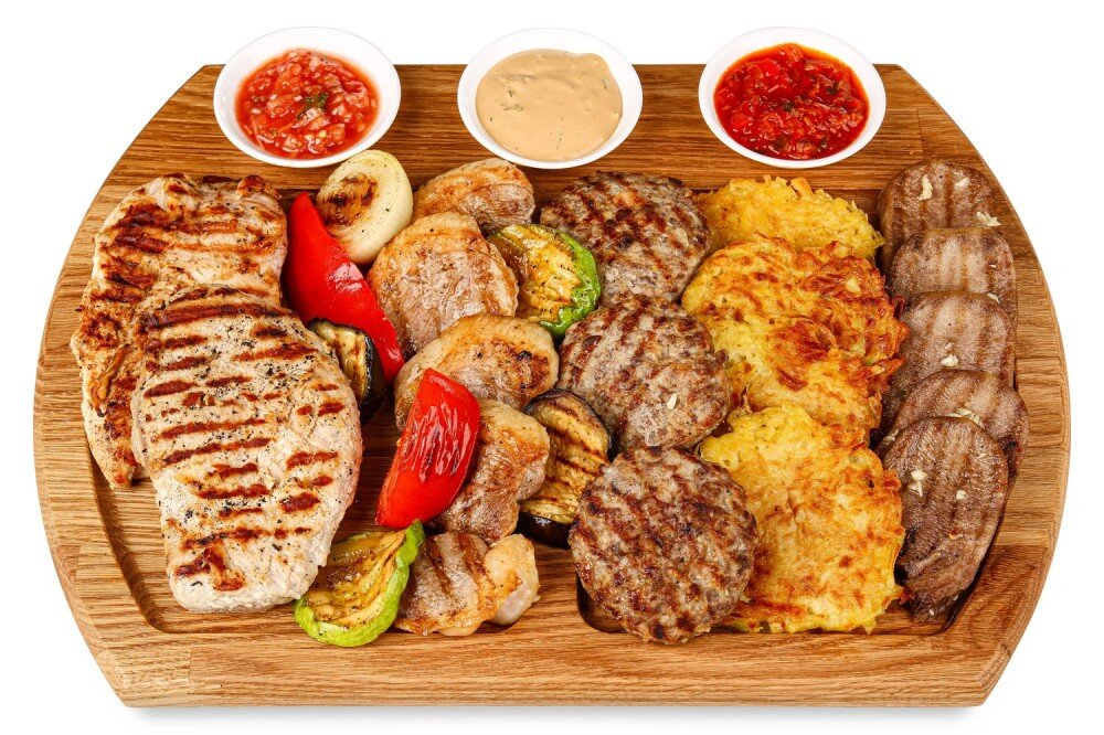 Мясное ассорти на решетке со свининой