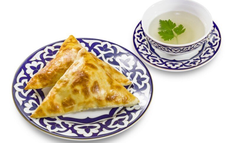 Самса по-узбекски с бульоном