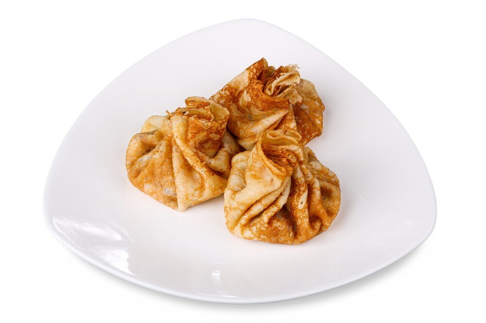 Блинчики с копченой курицей и грибами