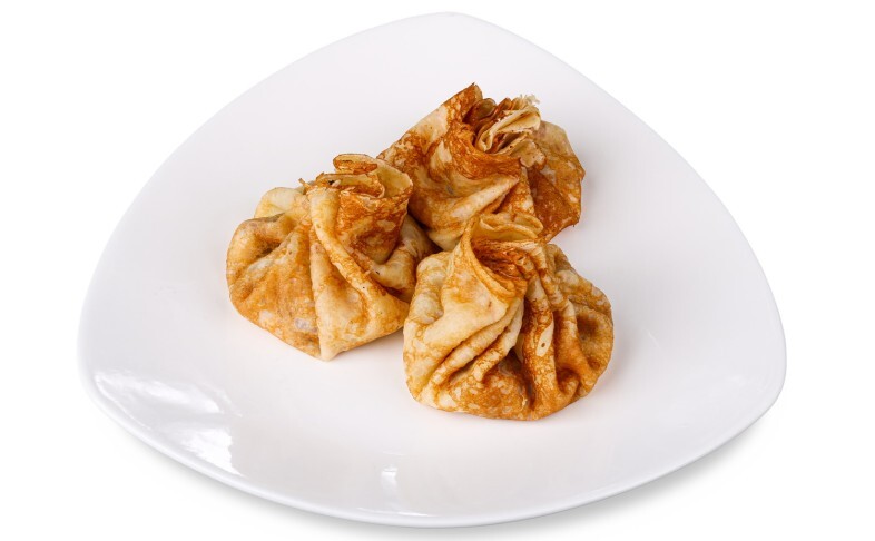 Блинчики с копченой курицей и грибами