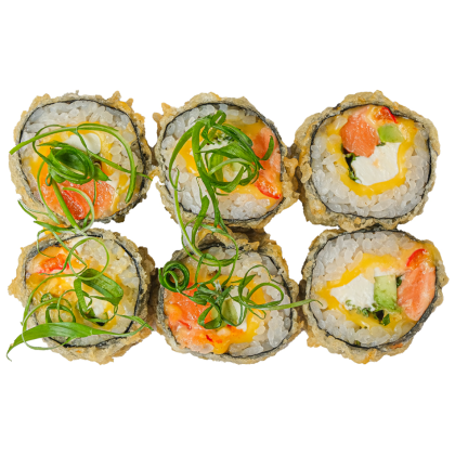 Теплый ролл с лососем