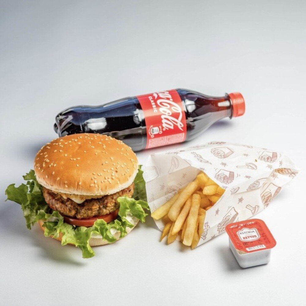 Комбо говяжий с моцареллой + Coca-Сola 0.5L