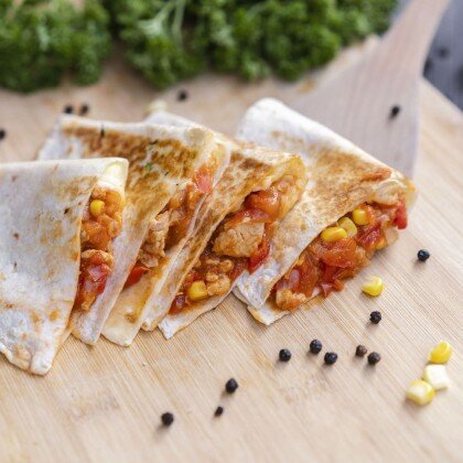 Chicken Quesadilla – 4 Pieces 🌯