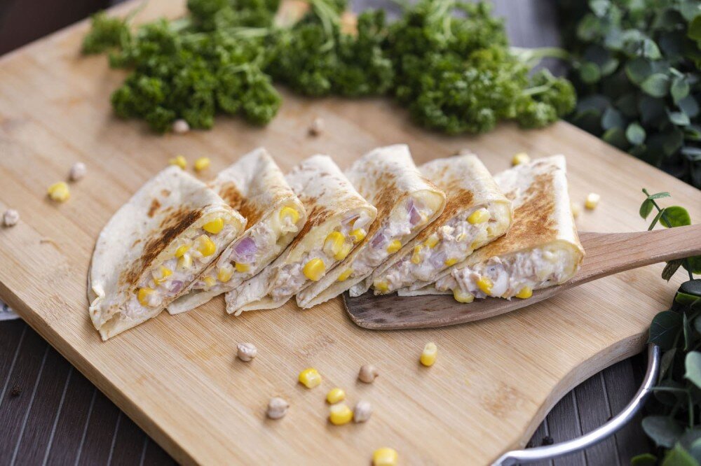 Tuna Quesadillas – 6 Pieces 🧀