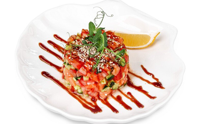 Тар-тар из семги с овощами