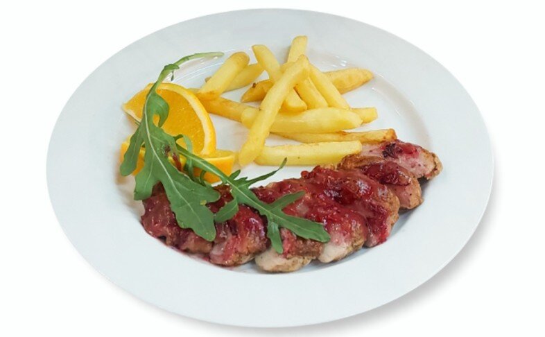 Утка в клюквенном соусе