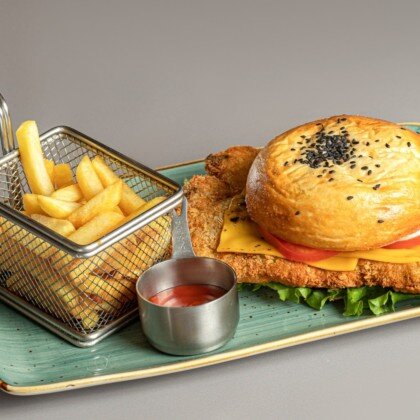 БУРГЕР С КУРОЧКОЙ