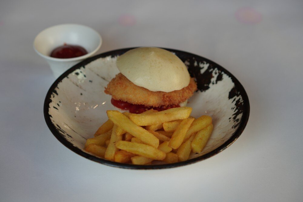 ДМ Бао бургер с фри