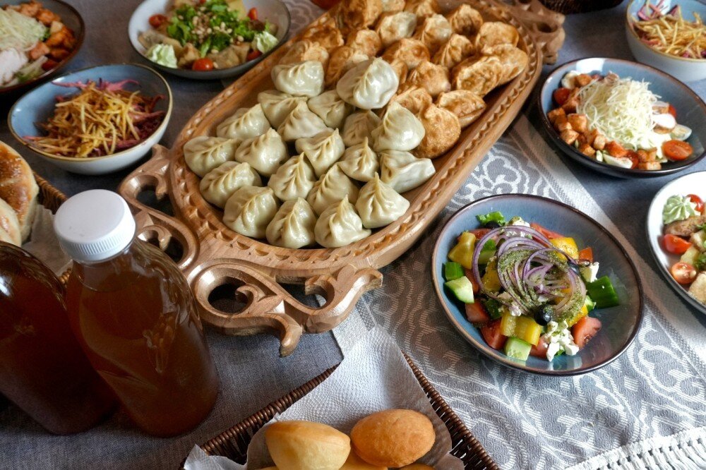 Большой семейный празник с мантами. Ваша выгода 15271 тенге.