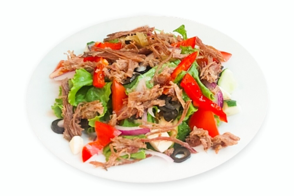 Салат "Греческий" с рваной говядиной