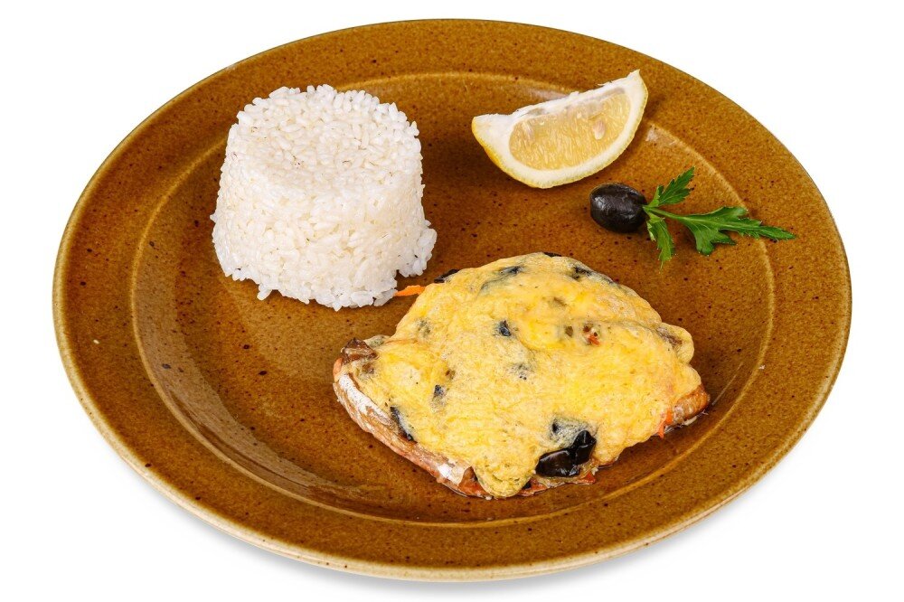 Горбуша с овощами в кляре