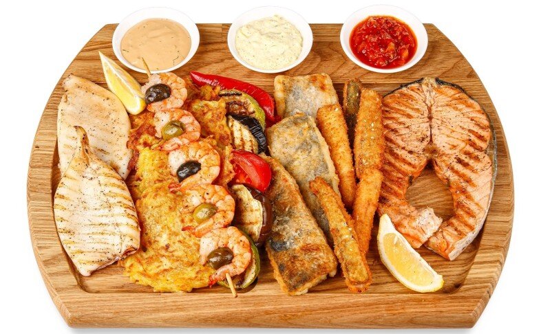 Рыбное ассорти на решетке