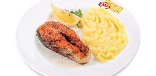 Форель в сырно-грибном соусе