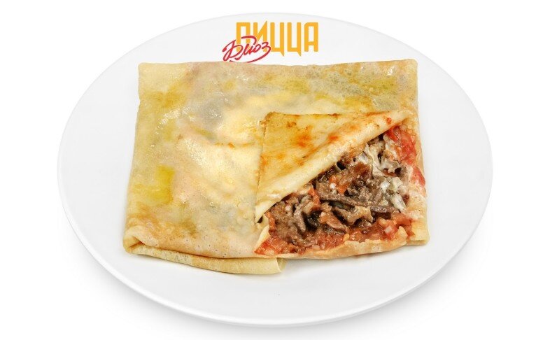 Блин Гурьевский с говядиной и помидорами