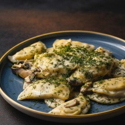 МЕГА ВАРЕНИКИ С ГРИБАМИ В СЛИВОЧНОМ СОУСЕ