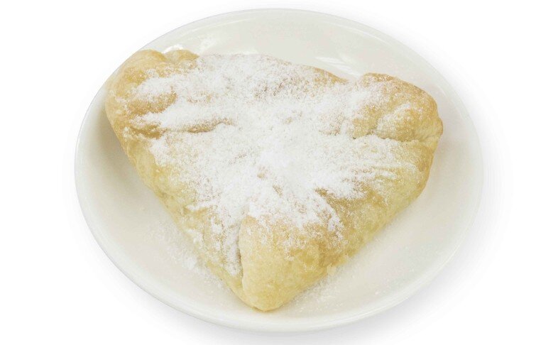 Пирожок слоёный с ягодами