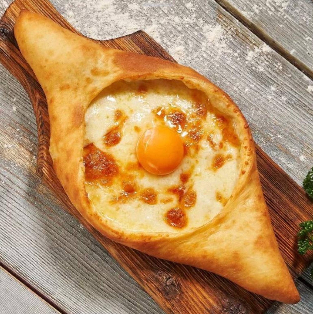 Хачапури по-аджарски